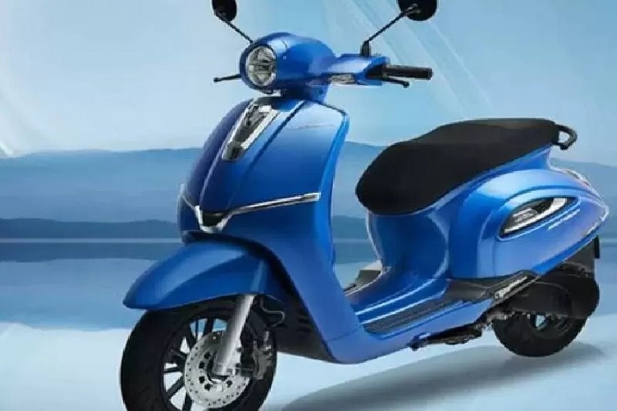 Honda Stylo 160 vs Vario 160, Siapa yang Sebenarnya Lebih Bagus