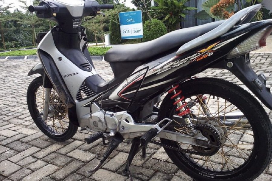 Honda Supra Fit 2024! Motor Bebek Legendaris dengan Penyegaran Baru! Harga Terjangkau, Performa Unggul, Desain Elegan!