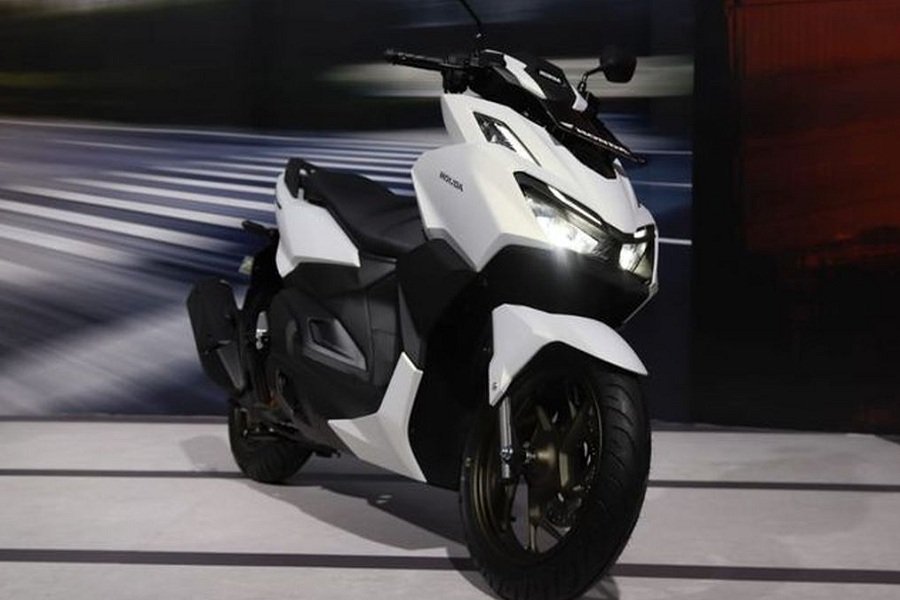 Honda Vario 160! Mengulas Skutik Baru dengan Fitur Terkini dan Performa Mumpuni