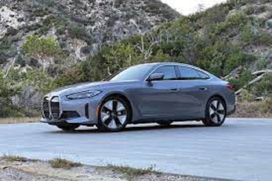 BMW Mobil Listrik Mewah dengan Harga Kompetitif