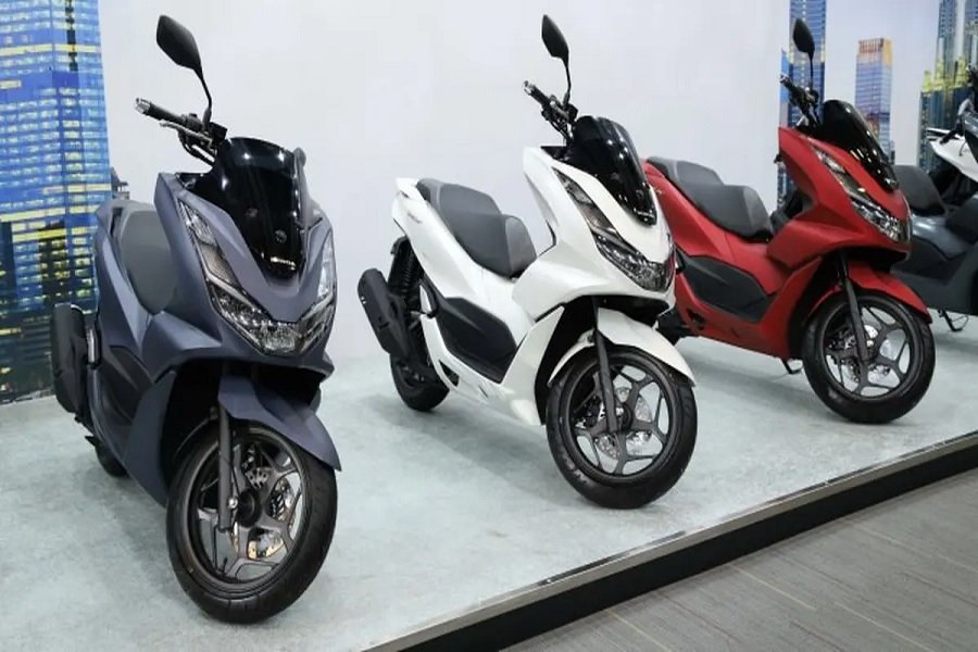 Keindahan Terbaru! New Honda PCX160 Menggoda dengan Varian Warna Elegan dan Fitur Canggih