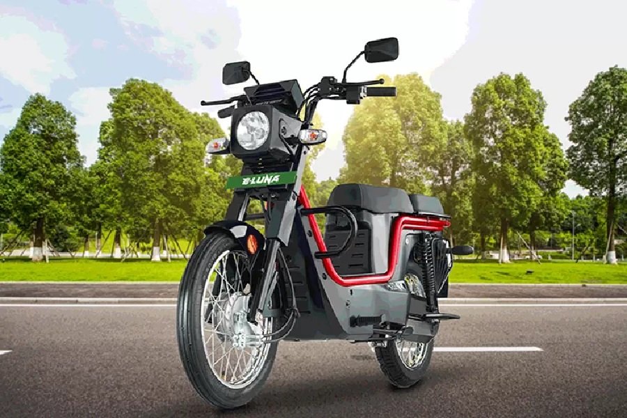 Kendaraan Listrik Klasik dengan Teknologi Modern Kinetic Green Meluncurkan E-Luna