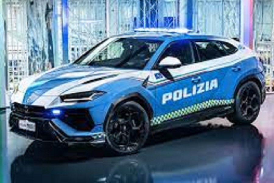 Lamborghini Urus Performante Bergabung dengan Armada Kepolisian Dubai
