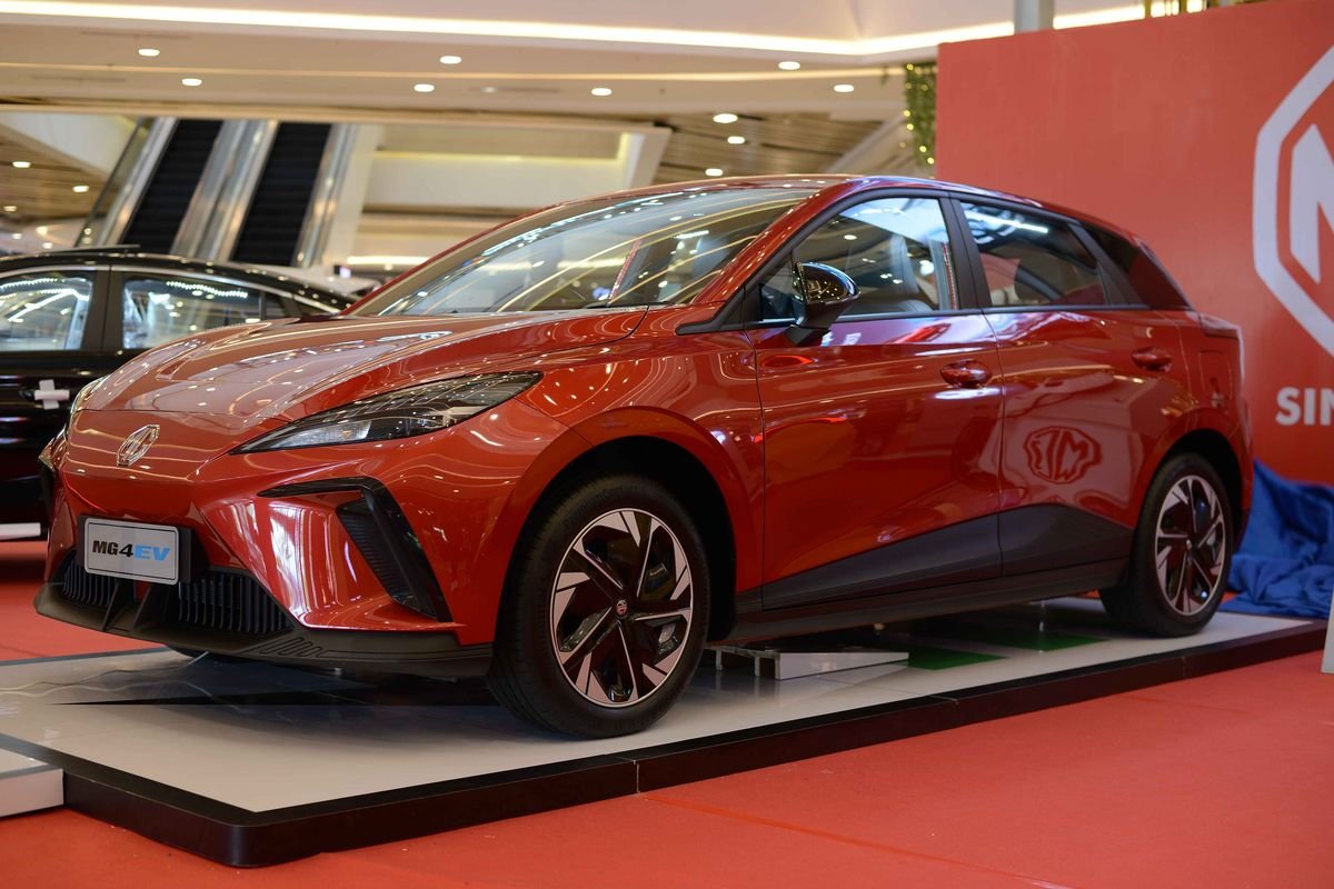MG4 EV Turun Harga Rp 10 Juta, Apakah Ini Kesempatan Emas untuk Beli Mobil Listrik