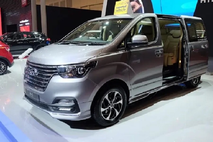 MPV Diesel Irit! Hyundai H1 Desain Luas dan Harga Terjangkau