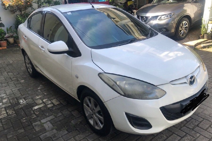 Mazda 2 Tahun 2013 Keindahan dan Performa Berkualitas dalam Budget Terjangkau!