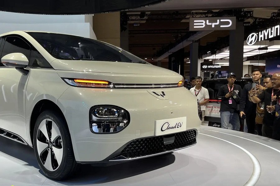 Mewah dan Ramah Lingkungan! Cloud EV, Varian Terbaru dari Wuling Motors