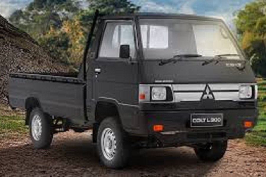 Mitsubishi L300 Keandalan dan Efisiensi dalam Mobilitas Bisnis