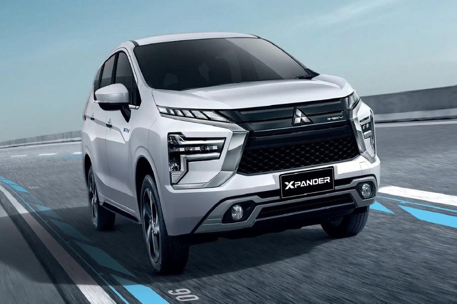 Mitsubishi Xpander HEV Hybrid 2024 Pesaing Tangguh di Pasar Mobil Hybrid Indonesia
