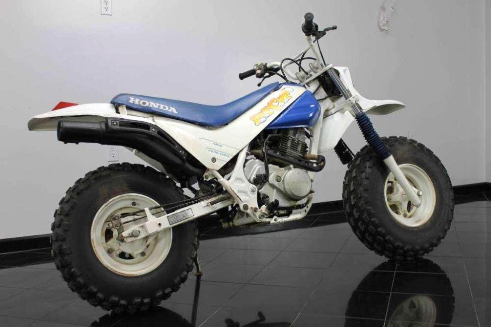 Motor Off-Road Retro Honda TR200, Bannya Mirip Traktor! Apa Keistimewaannya