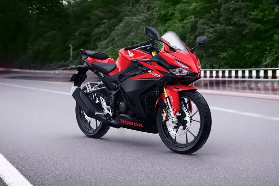 Review Lengkap Honda CBR150R! Performa Tangguh, Desain Agresif, dan Fitur Terkini!
