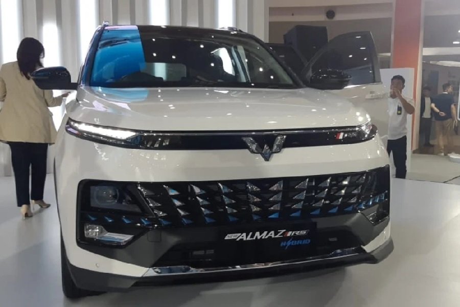 SUV Terbaru Wuling! Almaz RS ProHybrid, Ramah Lingkungan dan Teknologi Pintar
