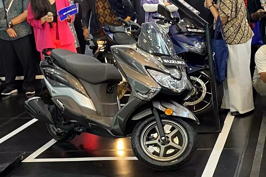 Siap Tantang Yamaha Lexi! Suzuki Burgman Street 125EX Matic Pintar dengan Spesifikasi Mumpuni dan Fitur Canggih yang Bikin Terpesona!