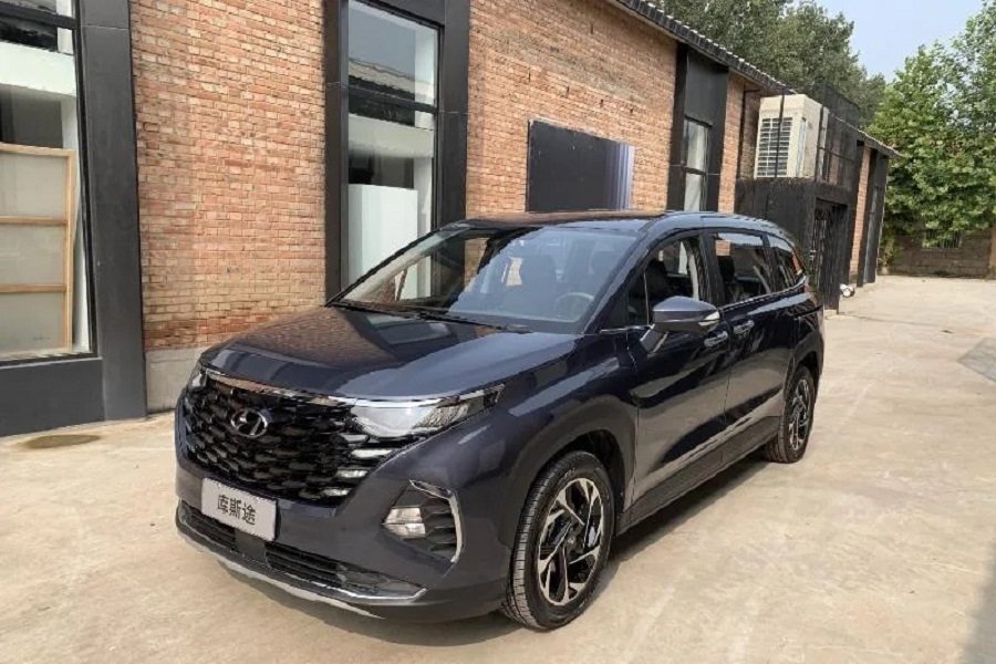 Strategi Baru Hyundai di Indonesia! Mengurai Peluang dengan Custo dalam Segmen Medium MPV