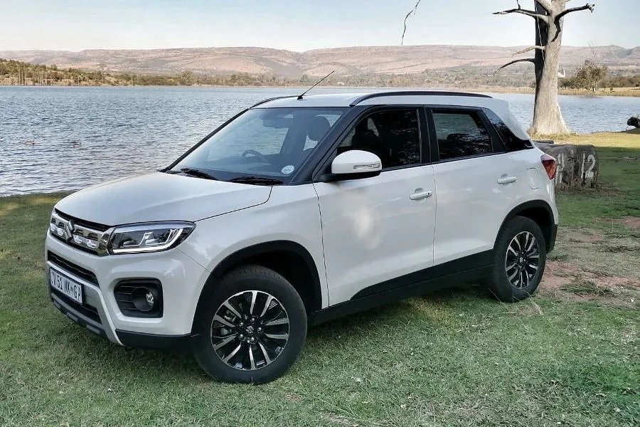 Suzuki Brezza, SUV Terjangkau yang Siap Menantang Toyota Rush dan Daihatsu Rocky Desain Stylish, Fitur Canggih, dan Performa Tangguh Bikin Tren Baru