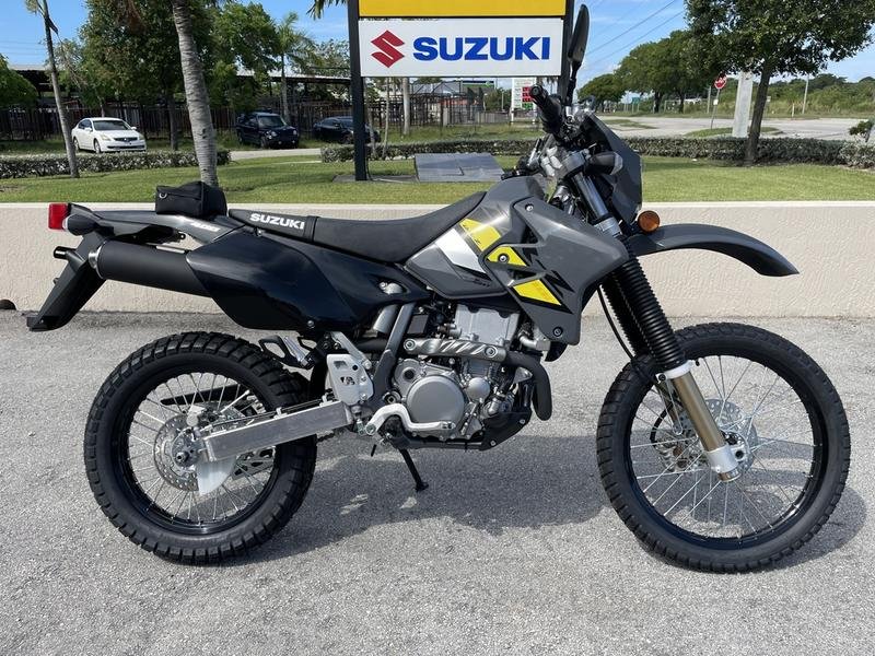 Suzuki DR-Z400S dan DR-Z400SM, Motor Dual Purpose 400 Cc yang Siap Meluncur di 2025!