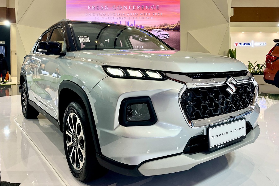 Suzuki Grand Vitara Hybrid 2025! SUV Tangguh dengan Sentuhan Modern ala Fortuner!