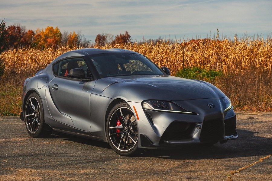 Terungkap! Toyota GR Supra GT4 Edisi 100 Dihadirkan dengan Sentuhan Sangar yang Bikin Mata Melotot!