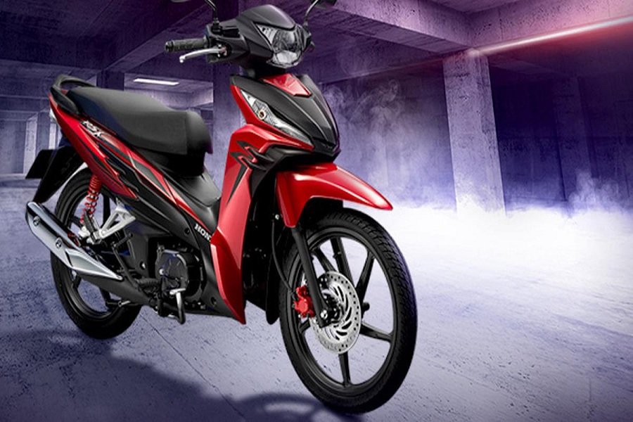 Wah! Honda Revo X 2024 Bikin Heboh! Motor Bebek Tangguh dengan Konsumsi Bahan Bakar Irit, Wajib Miliki!
