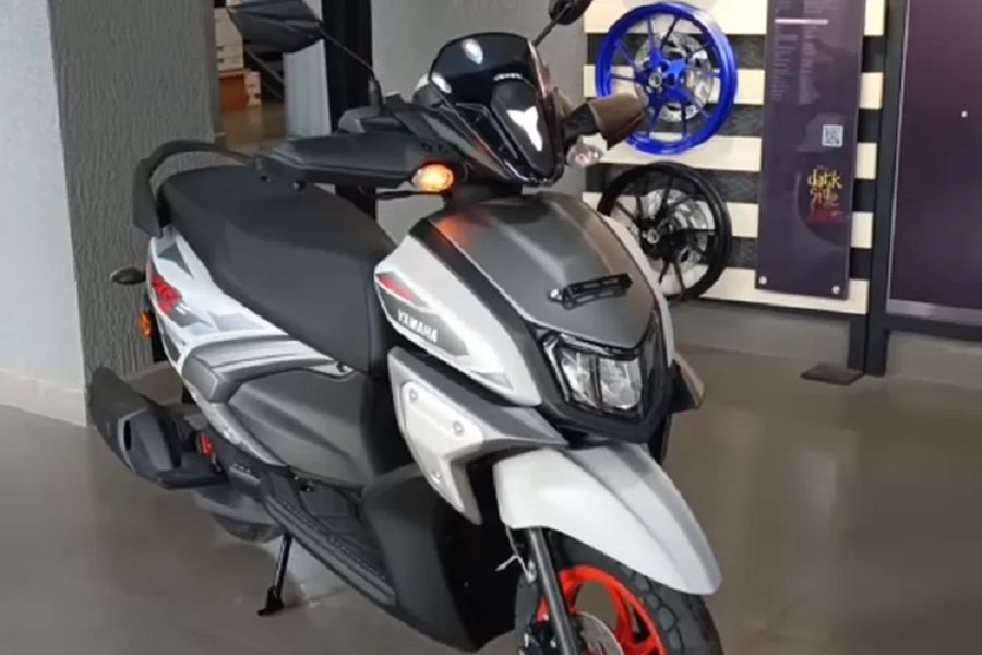 Wah! Yamaha Ray ZR15 Fi Hybrid Bikin Heboh! Lebih Murah Dari Honda Beat dan Sebagus Yamaha NMAX 155!