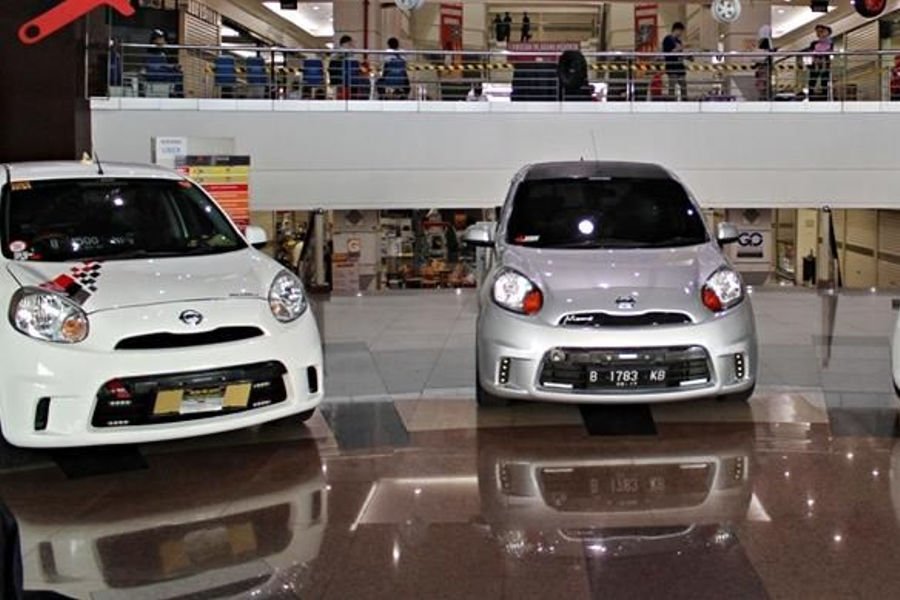 Perbandingan Nissan March dan Kia Picanto, Mana Yang Terbaik?