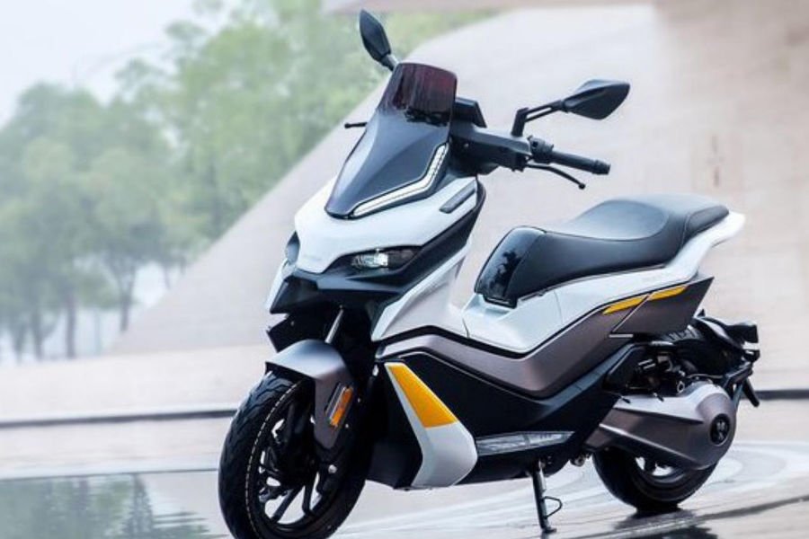 Bicose Real 5T Motor Listrik Baru dengan Jarak Tempuh 240 Km!