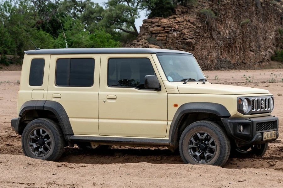 Suzuki Jimny 2024 5 Pintu Inovasi Terbaru dari Suzuki