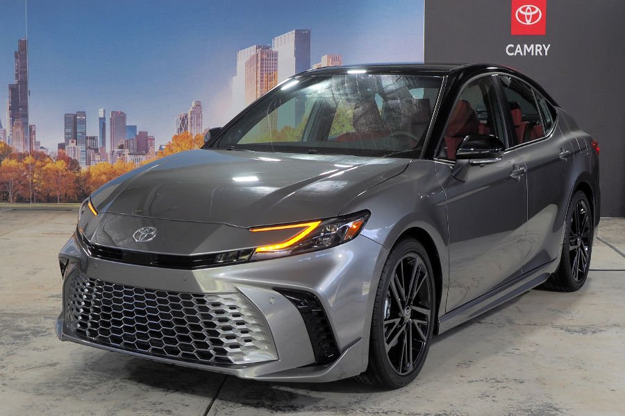 Toyota Meluncurkan Toyota Camry 2025 Yang Lebih Elegan