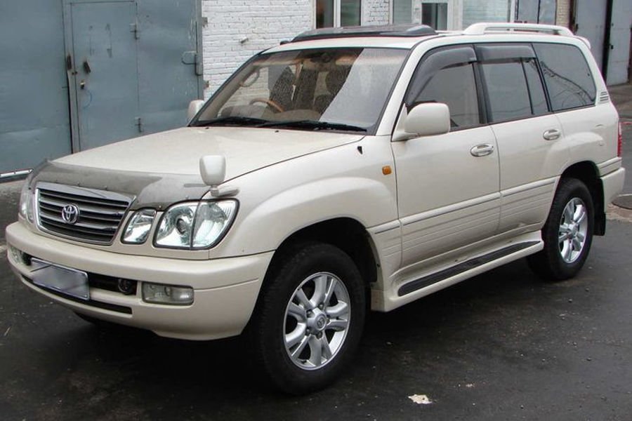 Keistimewaan Toyota Land Cruiser Cygnus yang Menyita Perhatian