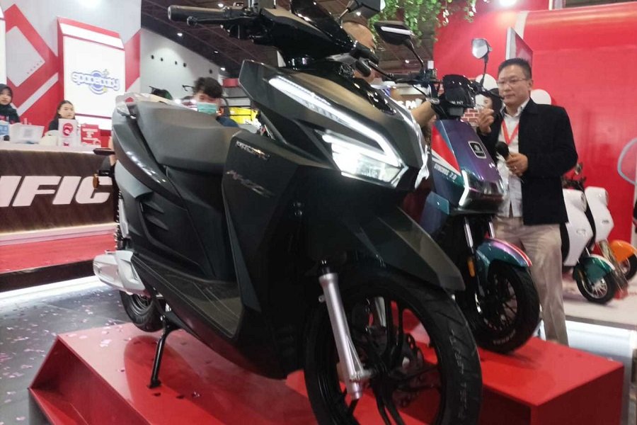 Skutik Listrik Vario, Harga Terjangkau Spesifikasi Gahar?
