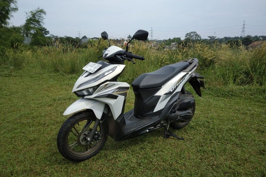 Perbandingan Harga dan Spesifikasi Terbaru dari Honda Vario 125 dan 160