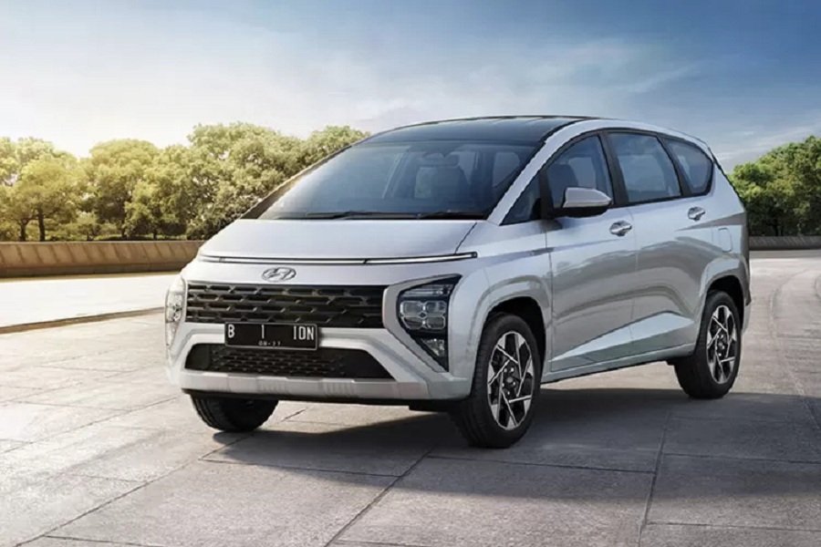 Alasan Mengapa Hyundai Stargazer Belum Mampu Bersaing dengan Toyota Veloz dan Mitsubishi Xpander: Tantangan dan Peluang di Pasar Mobil Indonesia