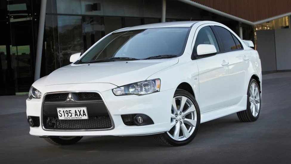 Apakah Anda Tahu Mitsubishi Lancer Sudah Turun Harga Hingga 50%!