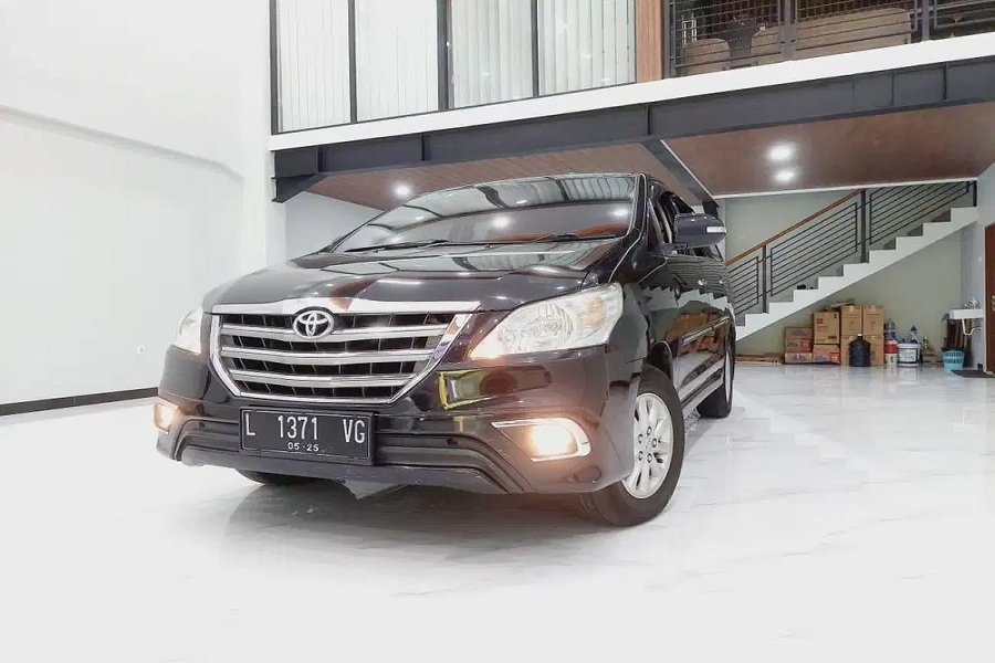 Bukan Avanza! Toyota Kijang Innova V 2.0 Menggoda dengan Kenyamanan dan Kemewahan