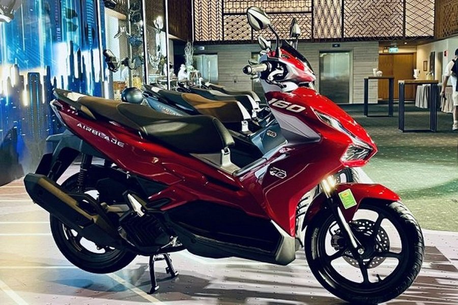 Honda Airblade 160 Skutik Terbaru yang Siap Bersaing dengan Yamaha Aerox!