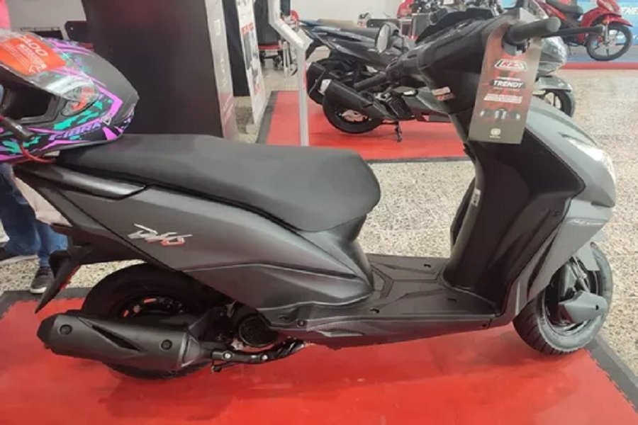 Honda Dio 2024 Skutik Gambot Terbaru yang Bikin Honda Beat Kedip-Kedip Kecemasan!