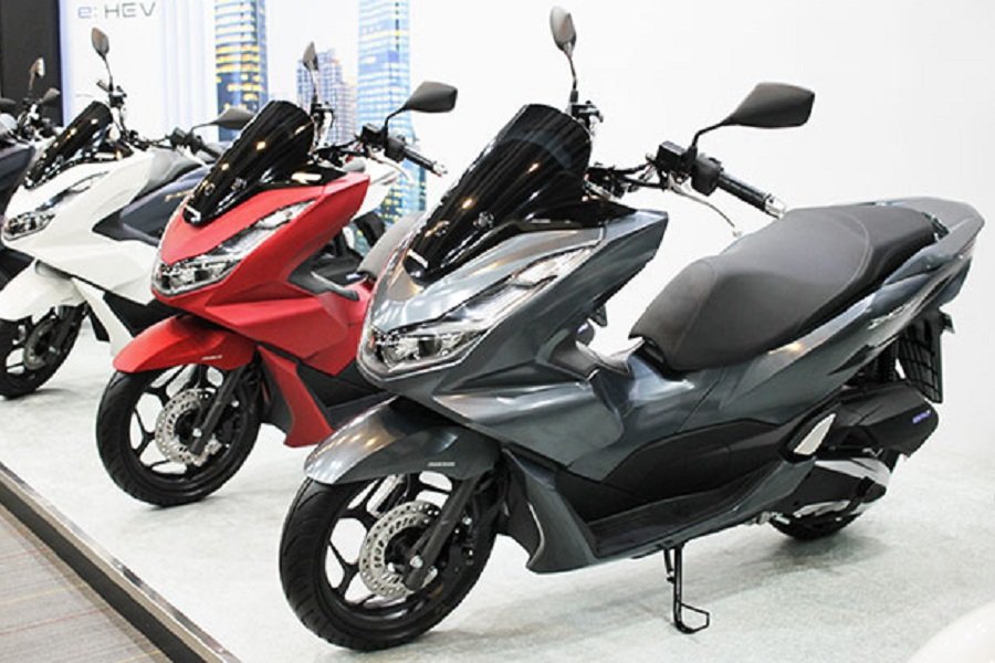 Honda PCX 2024! Skutik Terbaru dengan Mesin Lebih Besar dan Fitur Canggih