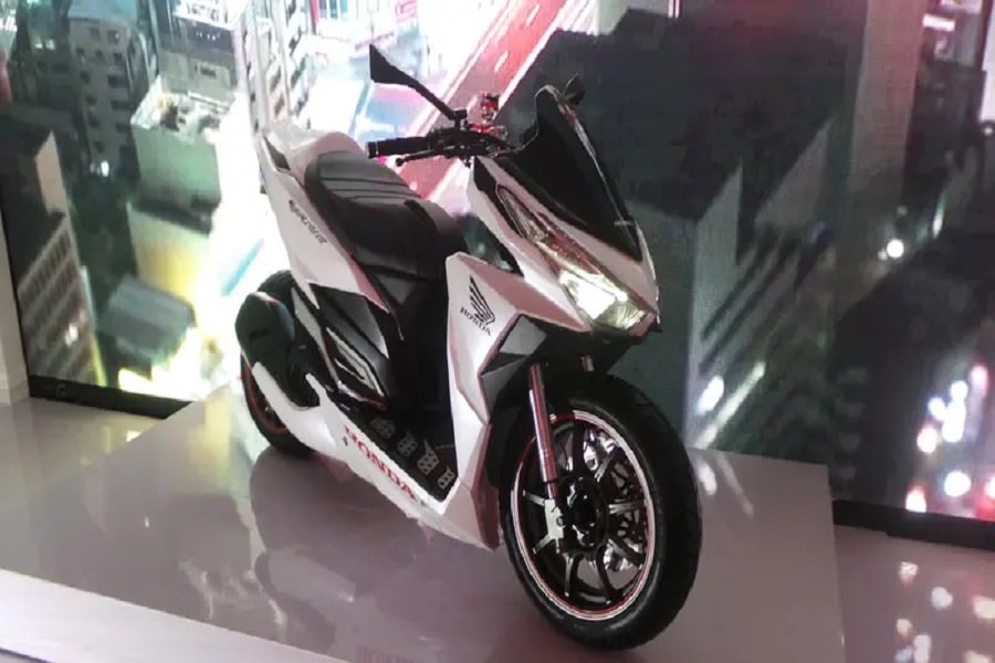 Honda Vario 125 Street 2024 Skutik Touring Terbaru dengan Fitur Canggih dan Desain Futuristik!