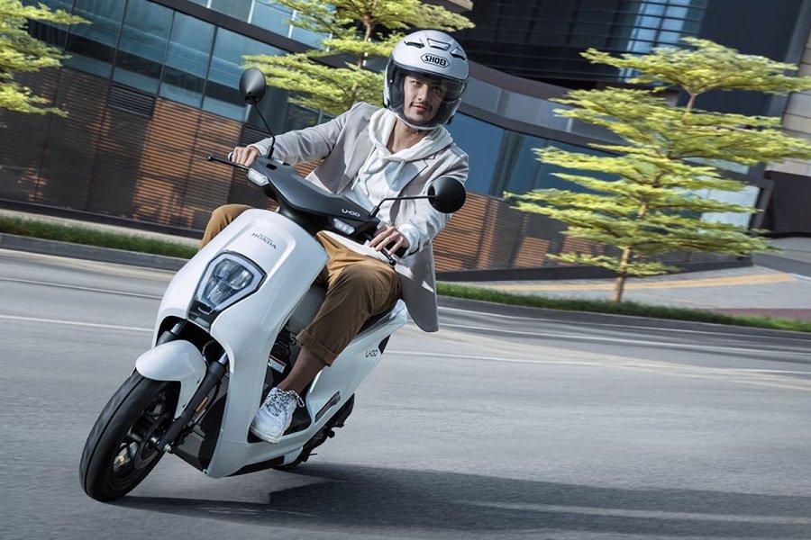 Ini Bukan Hanya Skutik Baru! Honda Ugo EV Membawa Revolusi Terbaru di Industri Motor Indonesia
