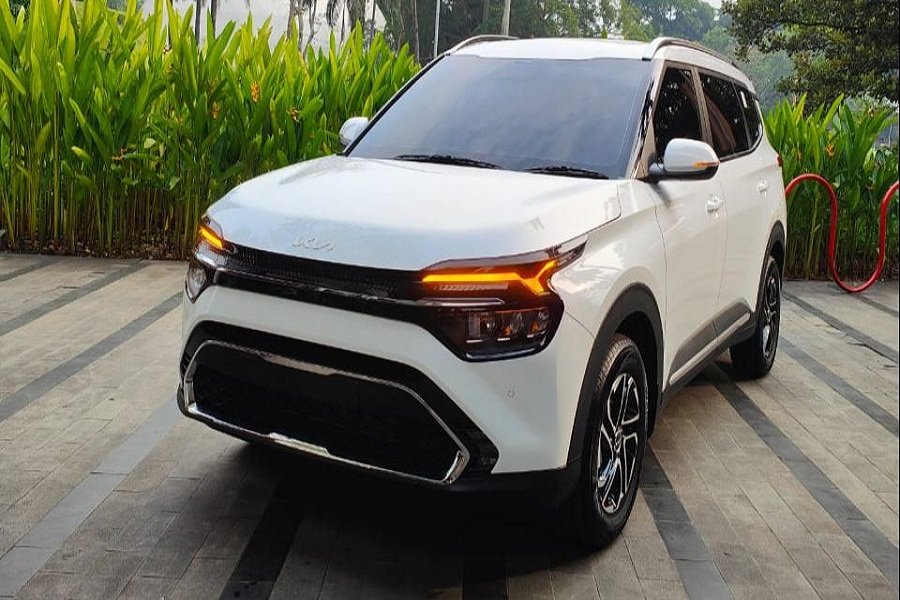 KIA Carens Generasi Keempat, Ancaman Nyata Bagi Toyota Innova Reborn!