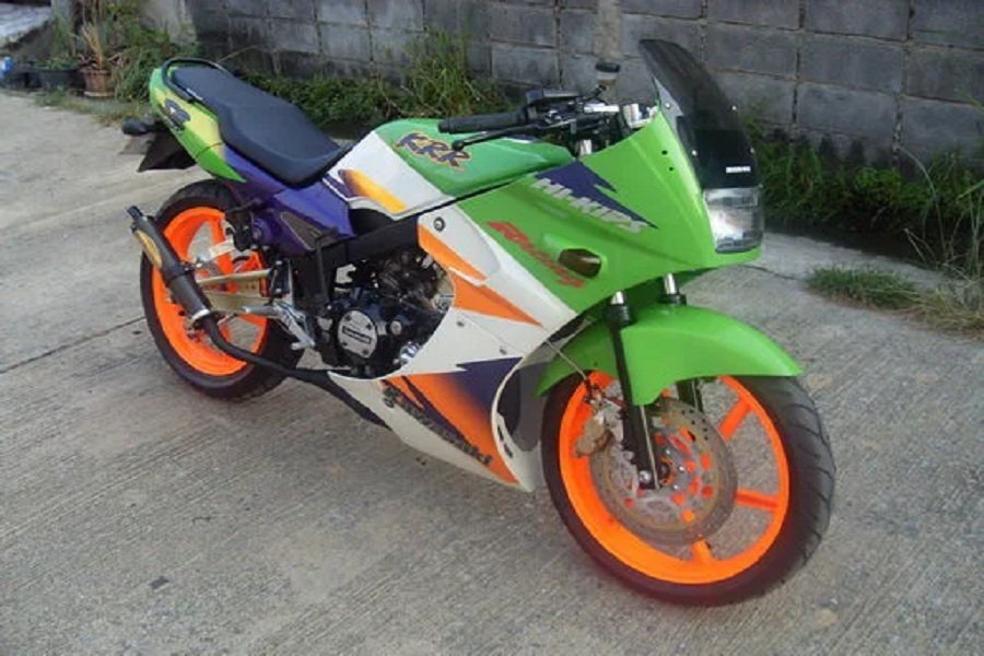Kawasaki KRR 150 SE PDK Tsukigi Legenda Baru Motor Sport 2-Tak yang Menggoda!
