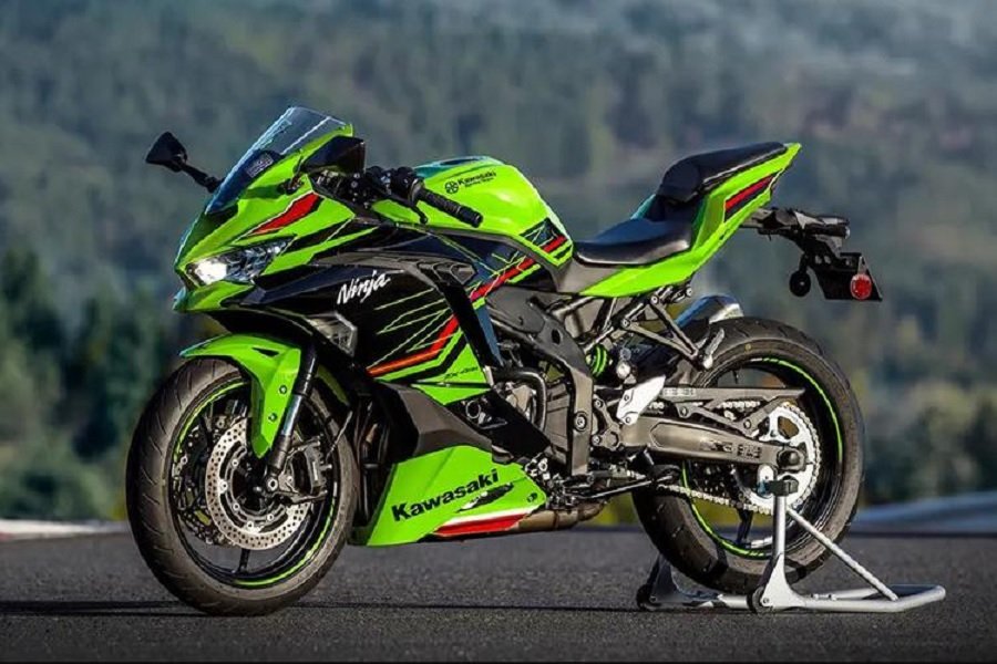 Kawasaki Ninja ZX 25R 2024 Siap Membuat Hati Konsumen Terpikat dengan Tampilan dan Performa Terbarunya!