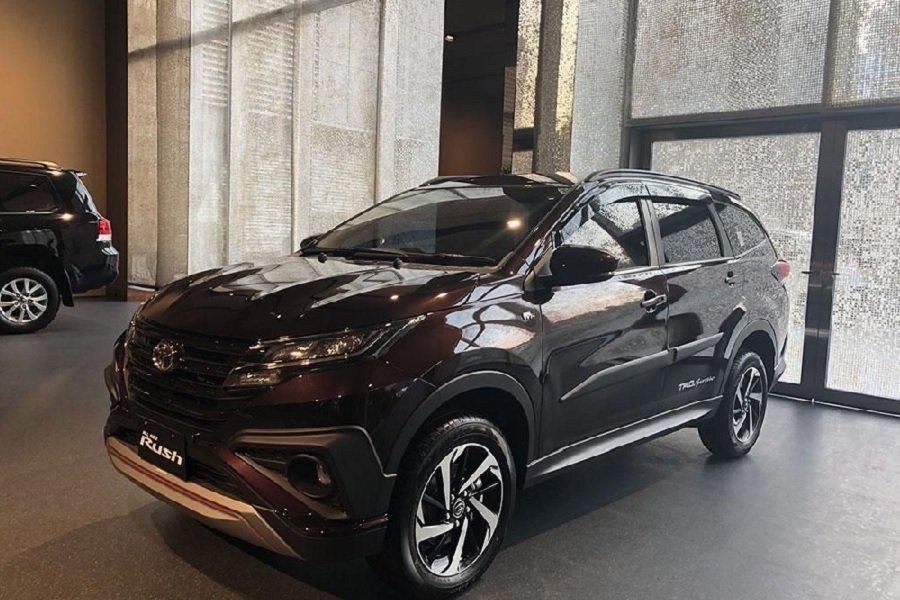 Keanggunan dan Performa Terbaik dengan Mobil Bekas Toyota Rush 2021!