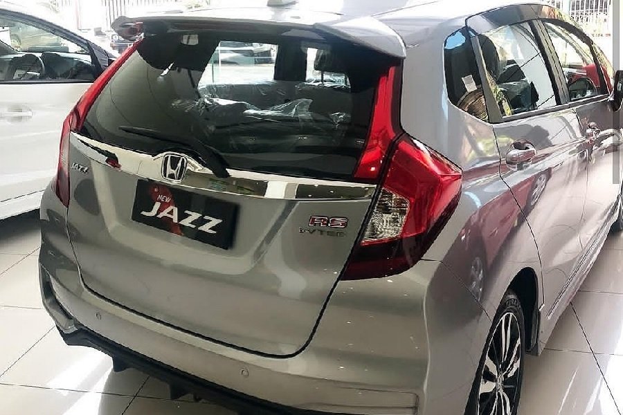 Kenyamanan Tanpa Habis Dompet Penawaran Istimewa untuk Honda Jazz 2018 Mulus di Bulan Maret 2024!