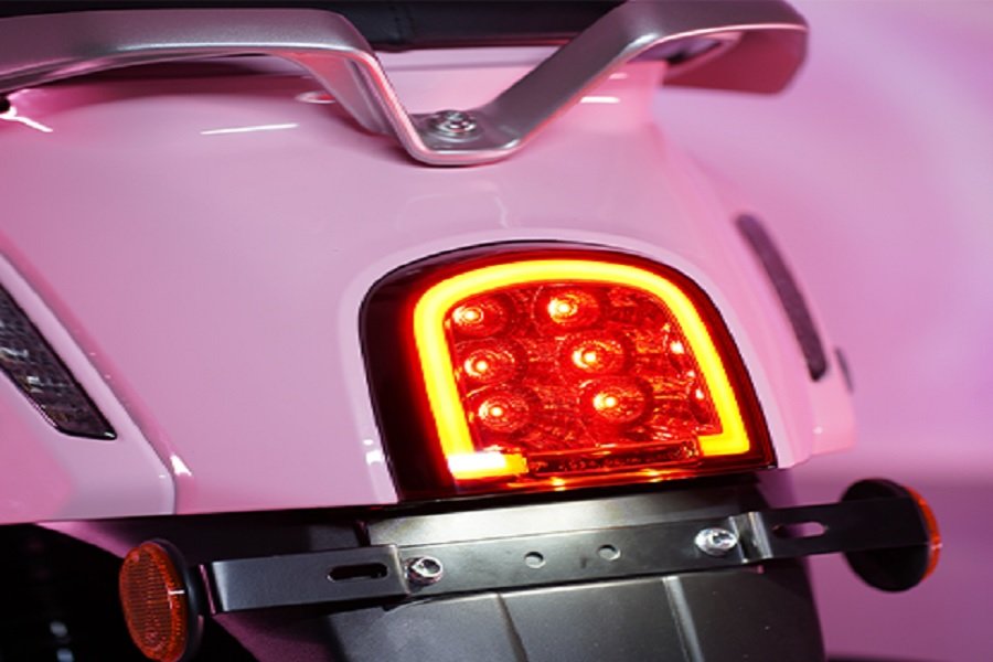 Manis Warnanya Pinky Gitu, QJMotor LTR 150 Skutik Retro yang Bikin Ciwi Ciwi Kece Terkesima