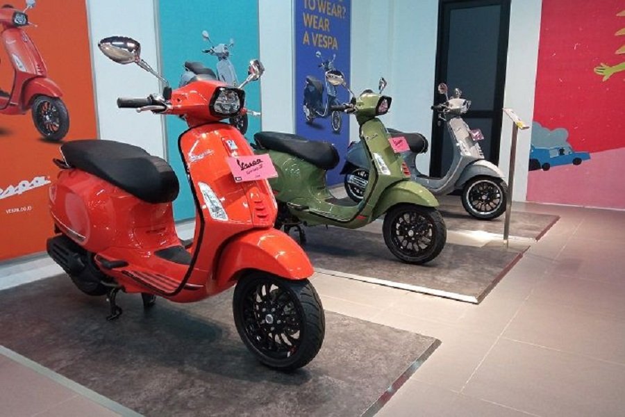 Melangkah dengan Gaya Klasik dan Teknologi Modern! Mengulas Keunggulan dan Kelemahan Vespa Sprint