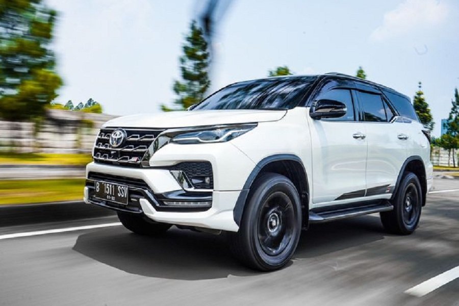 Meluncur ke Era Baru! Toyota Fortuner Hybrid 2024 Siap Mengguncang Pasar Otomotif Global di GIIAS 2024!