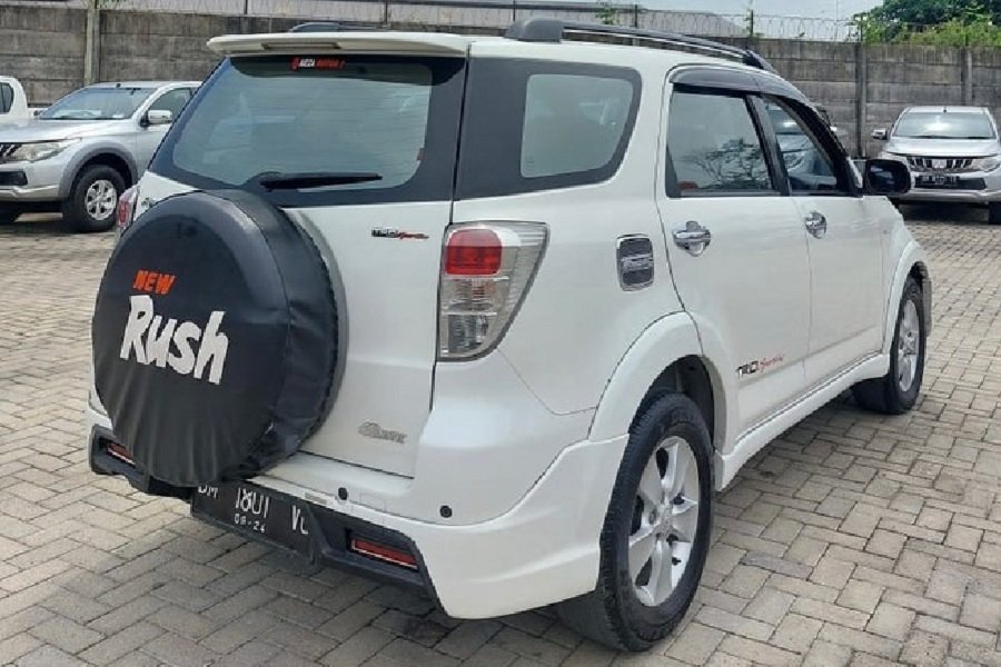 Mengapa Toyota Rush 2014 Layak Dibeli Sebagai Mobil Bekas Ini Alasannya