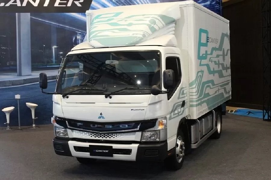 Menuju Era Truk Listrik! Mitsubishi Bersiap untuk Meluncurkan eCanter di Indonesia dengan Harapan Insentif Pemerintah