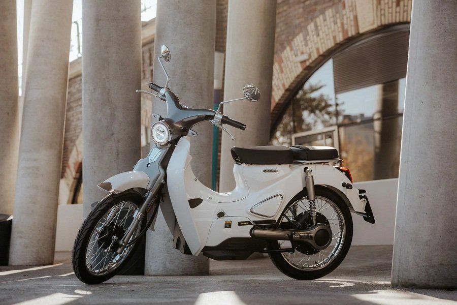 Motron Cubertino! Motor Listrik Kecil dengan Desain Ikonik dan Performa Unggul